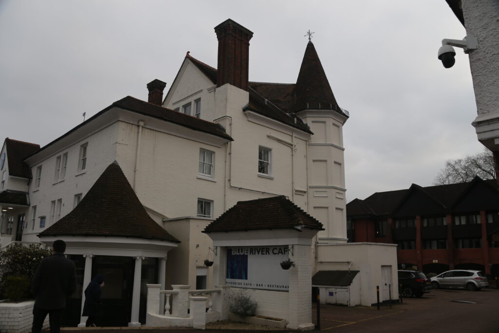 Thames Riverside hotel